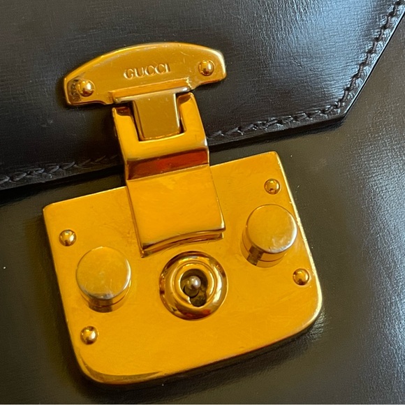 Gucci Top Handle Black Leather Kelly Bag With Lock | Authentic Vintage - Picture 3 of 16